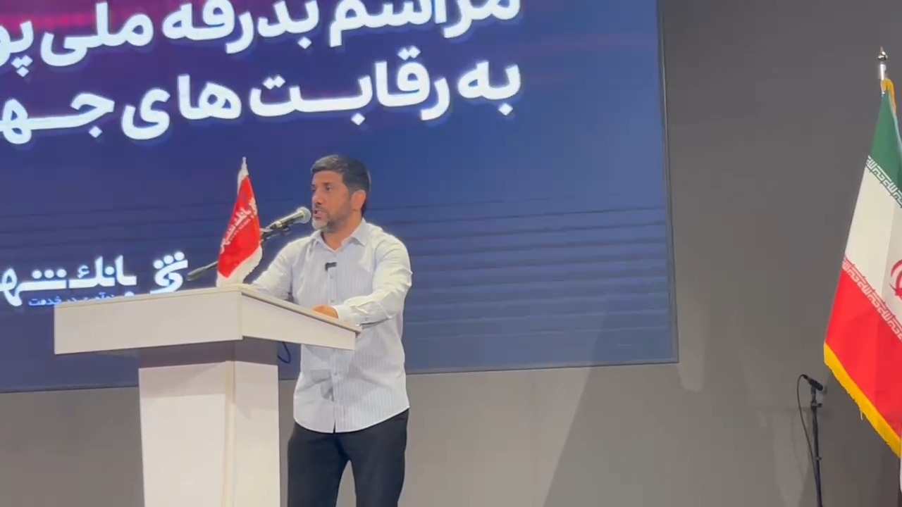 علیرضا دبیر: از سلام نظامی ورزشکاران ما بمیرید، دشمنان ایران از احمق‌ها هستند