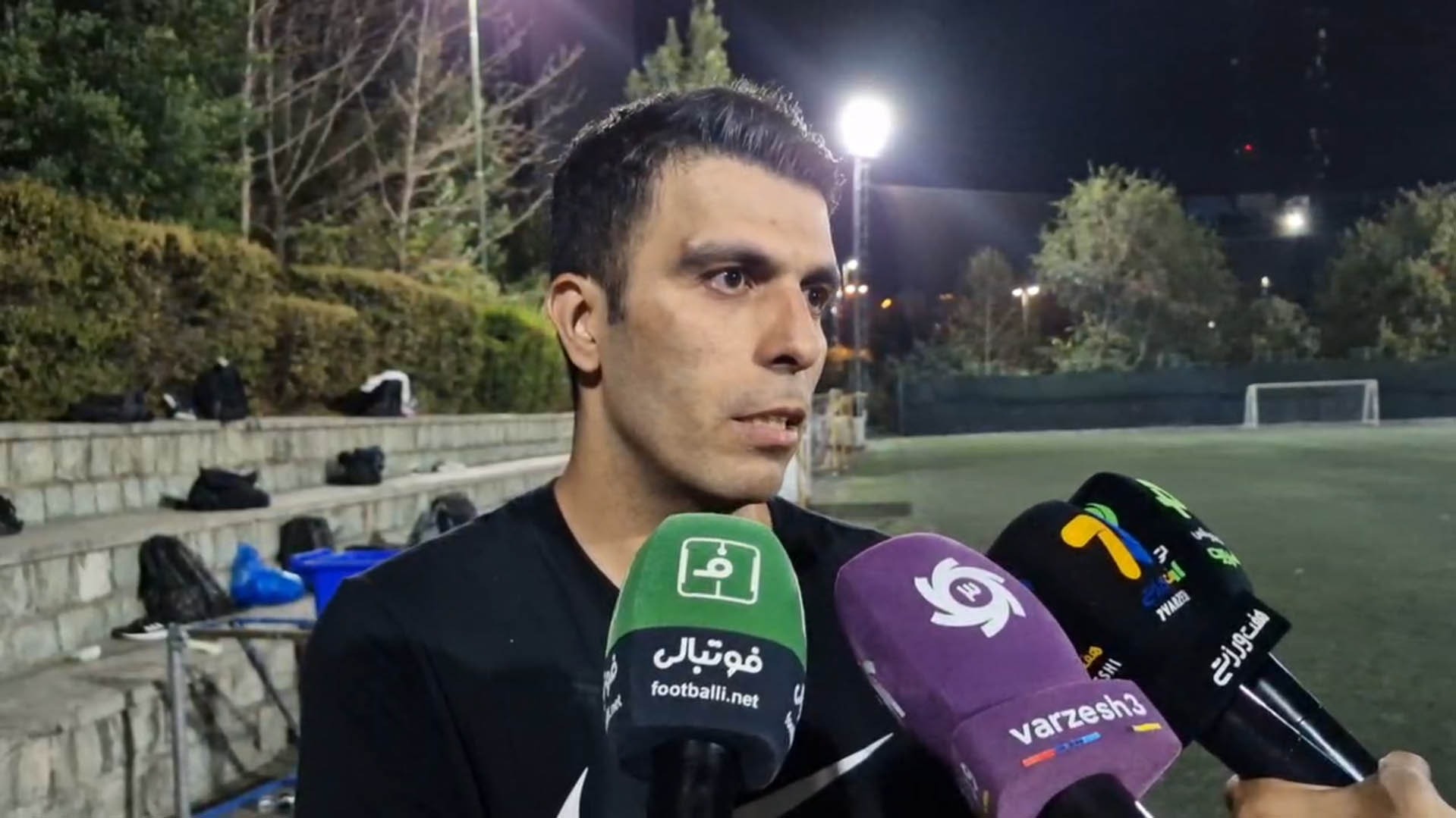 محمد منصوری: نمیدانم چرا آقای درویش دوست ندارد برود!