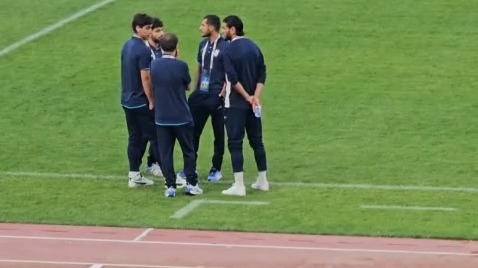 ورود اعضای تیم ملی ایران به ورزشگاه المپیک تاشکند و بازدید از زمین