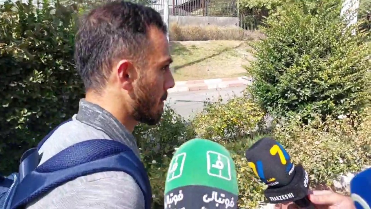 عدم پاسخگویی ابوالفضل جلالی و هاشم نژاد به سوال خبرنگاران پس از بازگشت به ایران