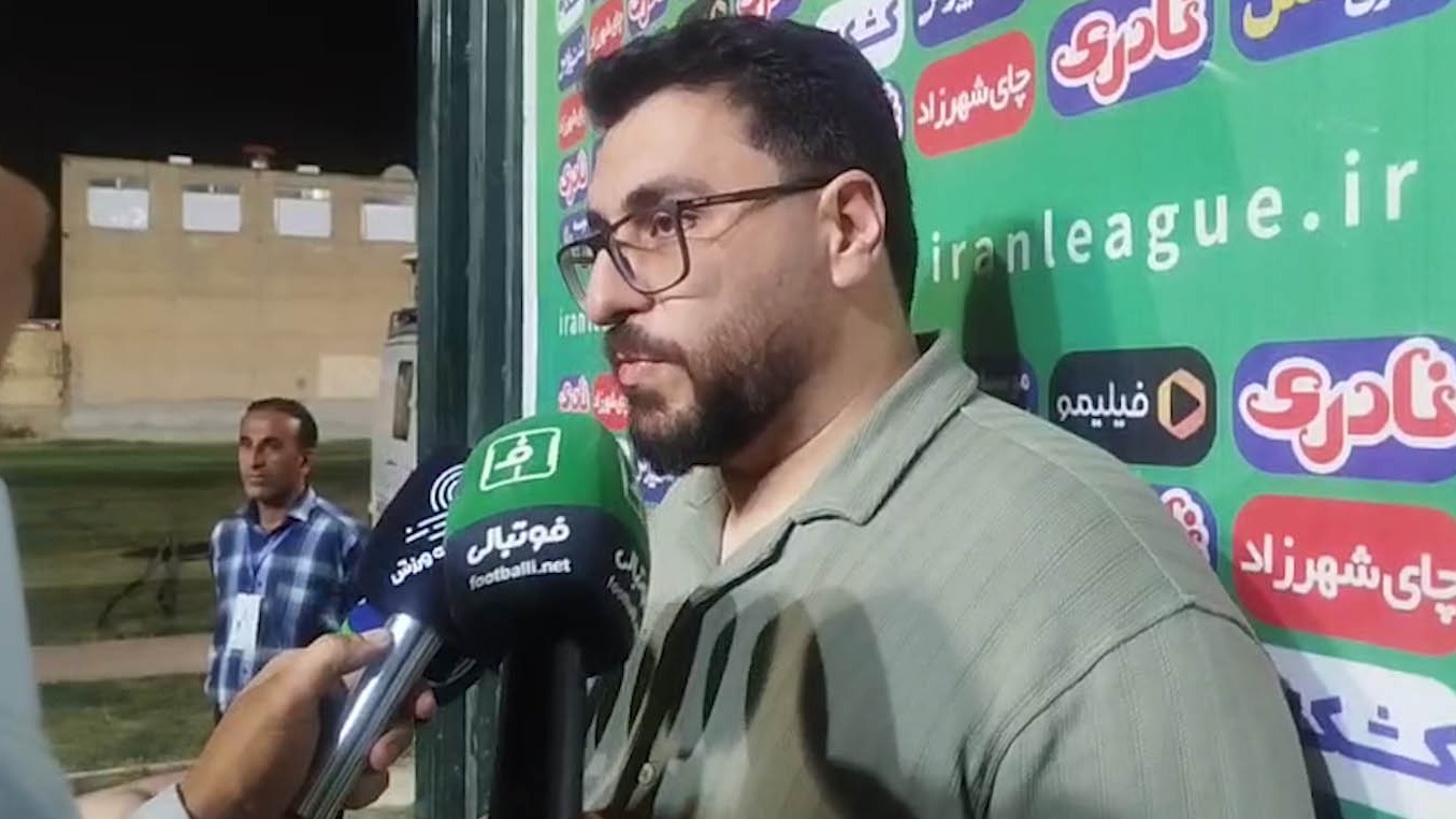 احسان ناصر: ورزشگاه ساختن کار خیبر نیست