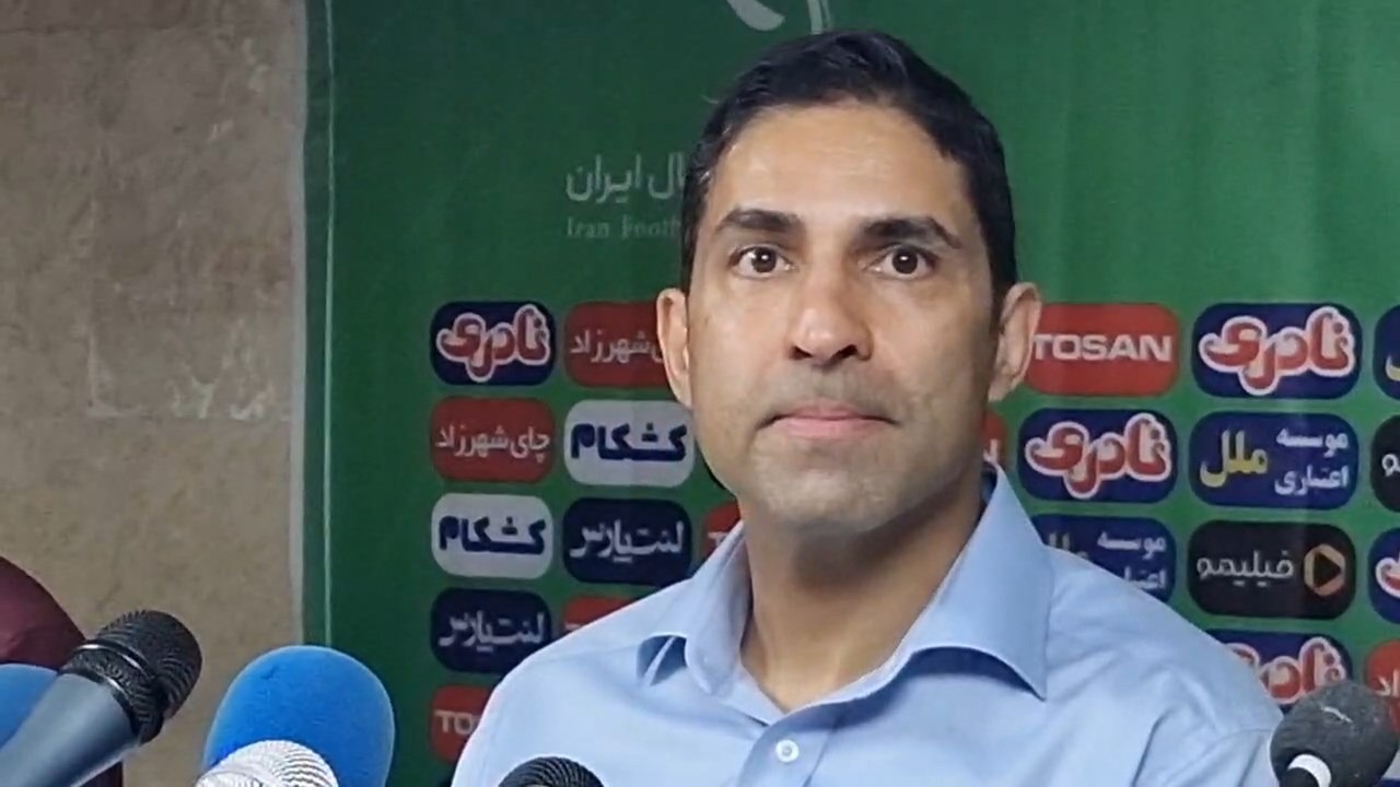 هاشمیان: دنبال بهانه نیستم اما زمین بازی، تکه تکه بود