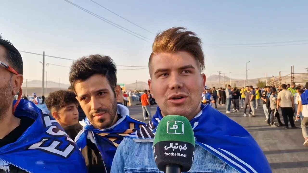 هوادار استقلال: دو بازیکن داریم که به خاطر پول برای استقلال بازی می کنند