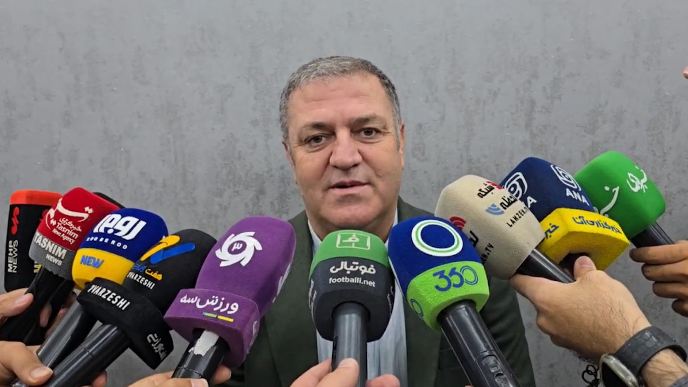 محمد رجاییان: از هواداران خواهش میکنم آلومینیوم را به اندازه بضاعت خودش ببینند