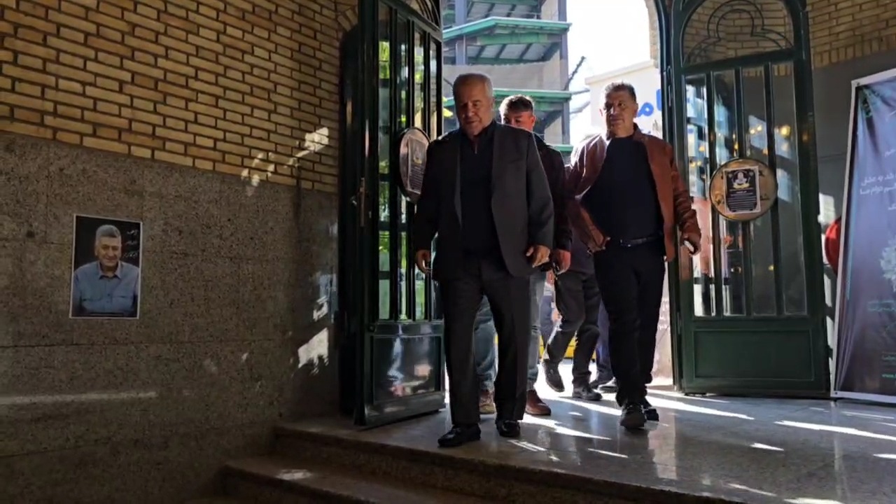 حواشی حضور علی پروین در مراسم ختم کارگرجم پیشکسوت استقلال