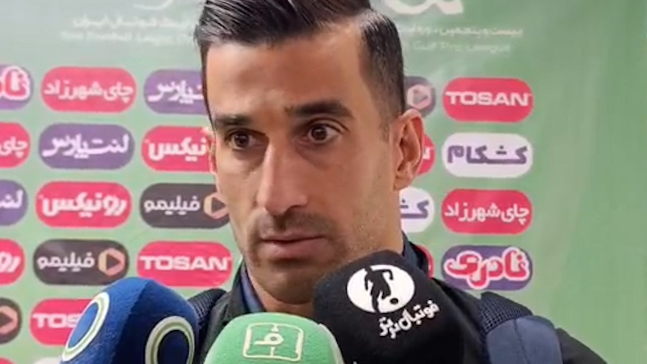 احسان حاج صفی: باید بازیهای سپاهان با VAR باشد