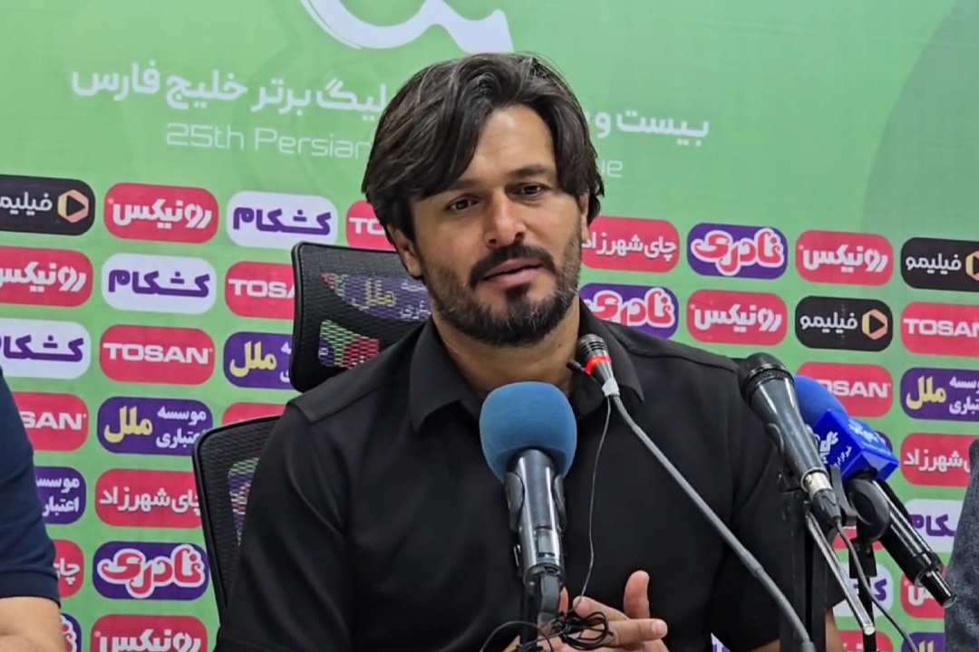 نشست خبری سعید دقیقی سرمربی پیکان بعد از بازی مقابل فجرسپاسی