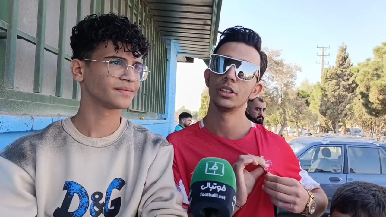 کری هوادار پرسپولیس: جنازه ما از استقلال و تراکتور شکست نمی خورد