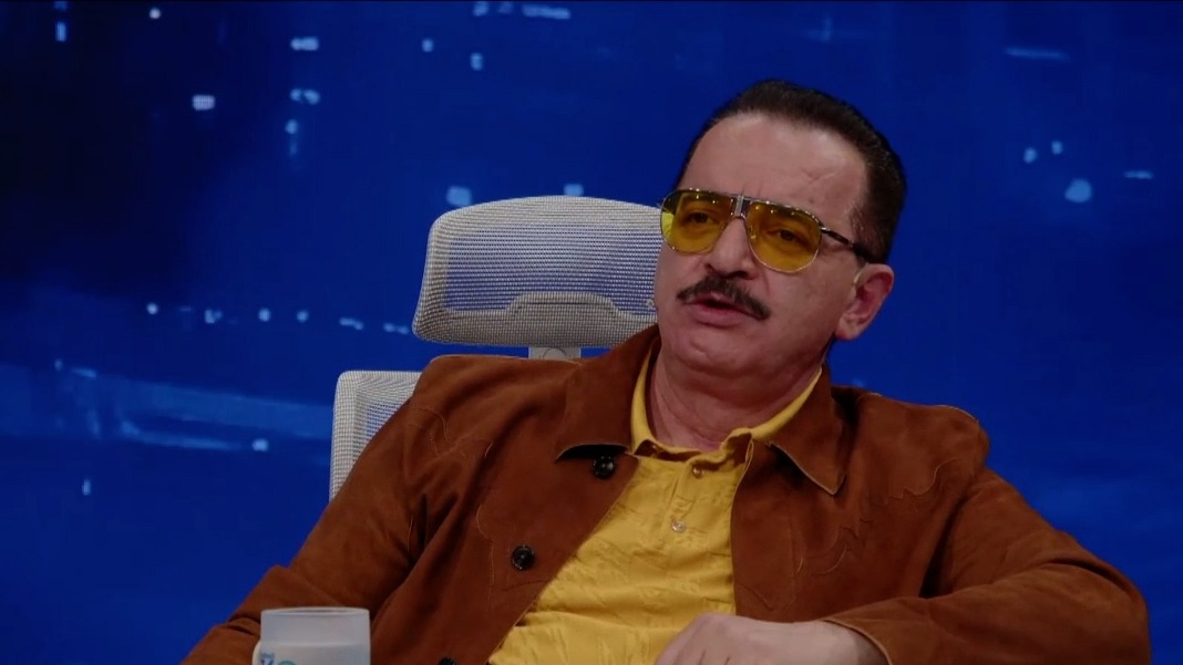 اتهام زنوزی به عادل پیرامون دستکاری SMSها در برنامه نود