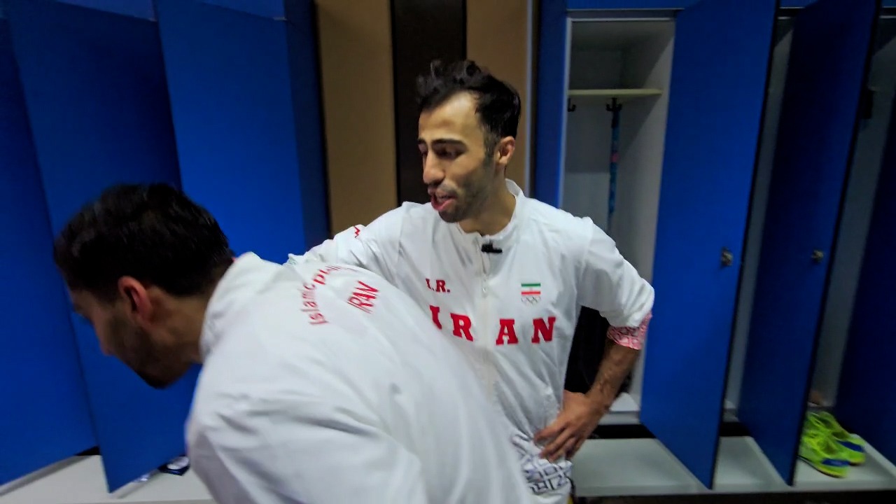 لحظه خنده دار در حین مصاحبه اولادقباد