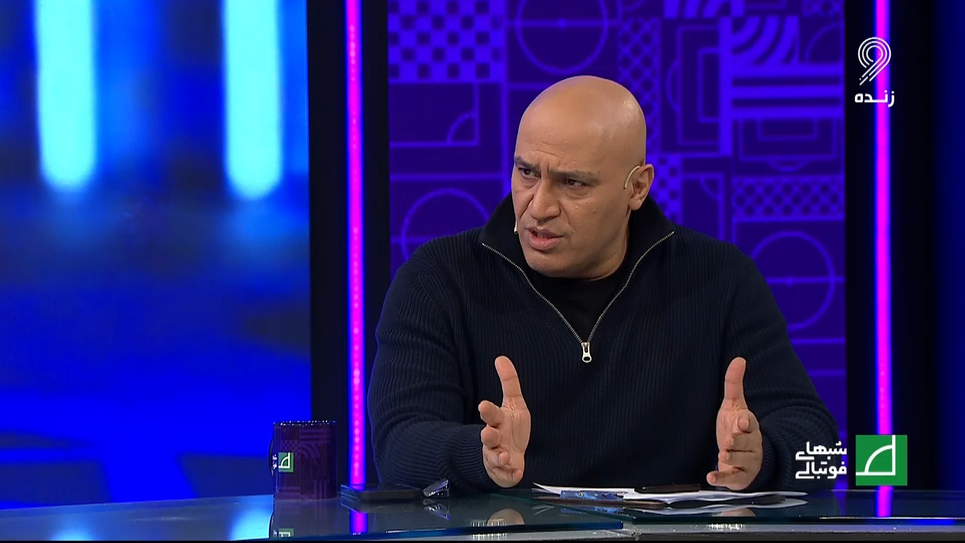 علیرضا منصوریان: پس از برتری مقابل استرالیا در امارات به ما یک نیسان لوازم خانگی دادند