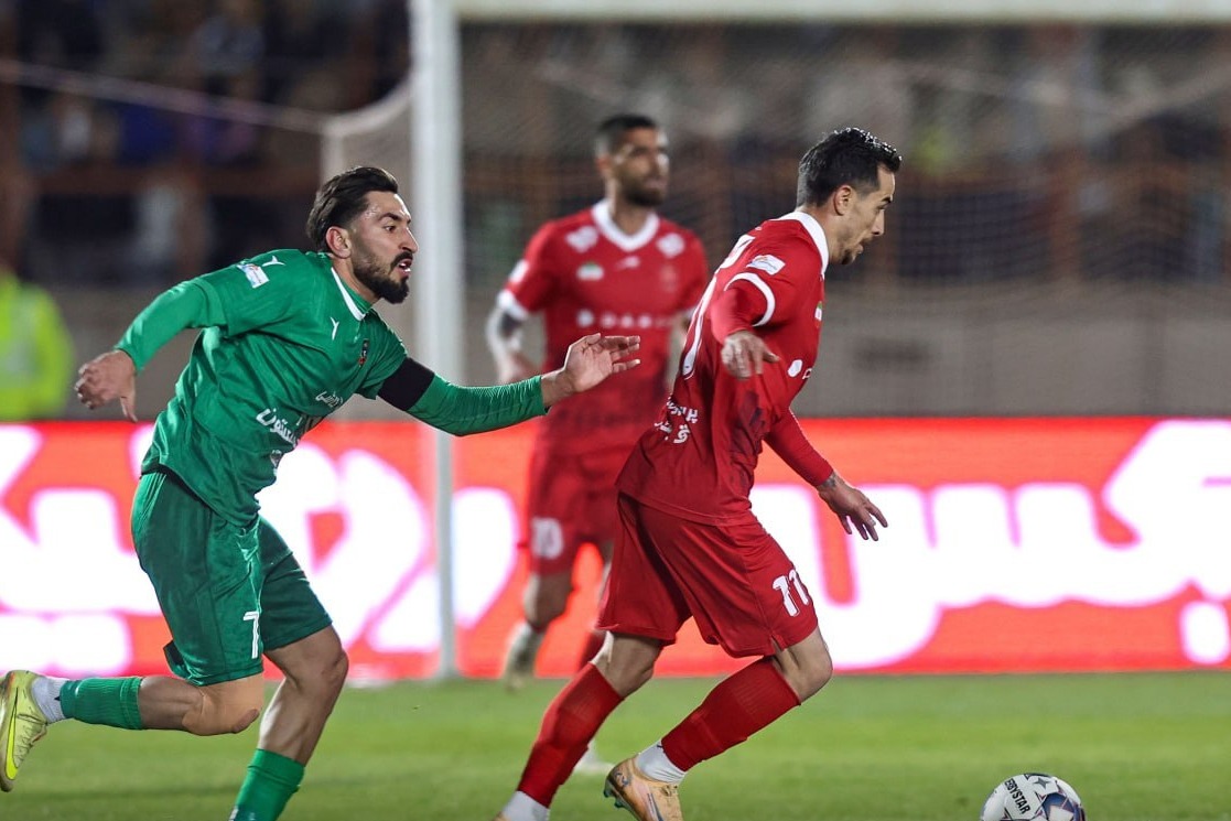 فرشاد احمدزاده و ادامه همکاری با پرسپولیس؟