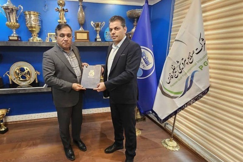 عموزاده: زلف همه تیمهای استقلال به موفقیت فوتبال گرده خورده است