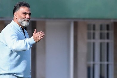 سرمربی فولاد هرمزگان: ۲۴ ساعت قبل از بازی گفتند در یزد بازی کنید!