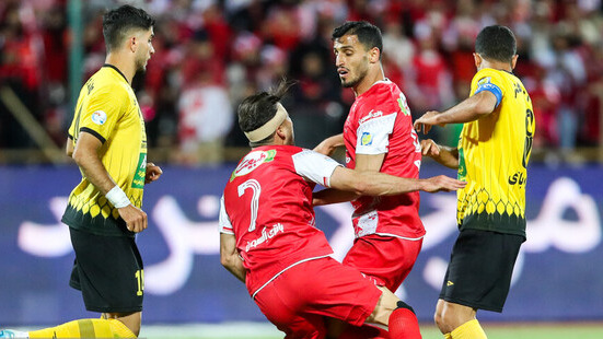دیدار پرسپولیس و سپاهان در اکباتان