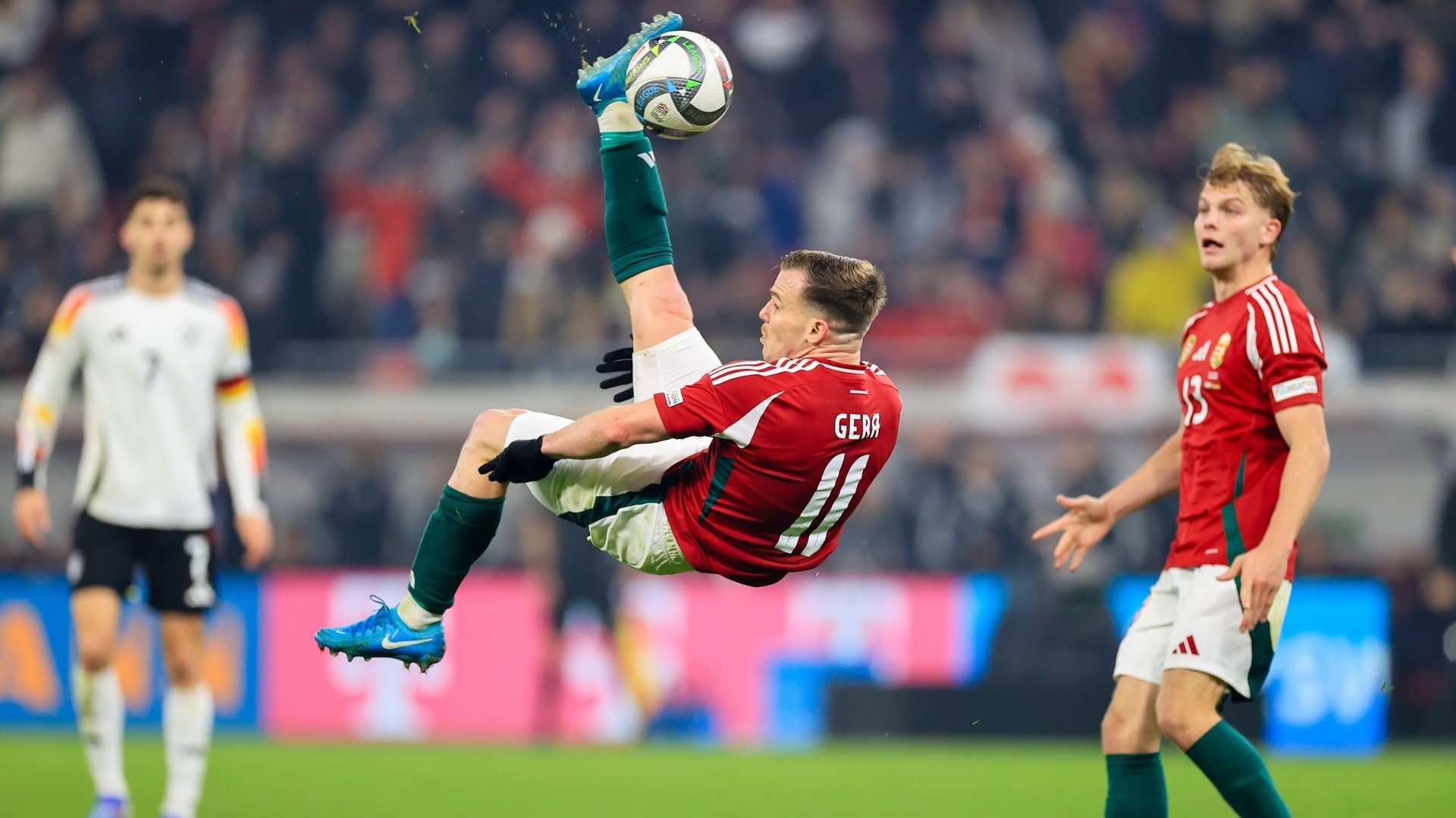 دفاع راست پرسپولیس از مجارستان میآید؟