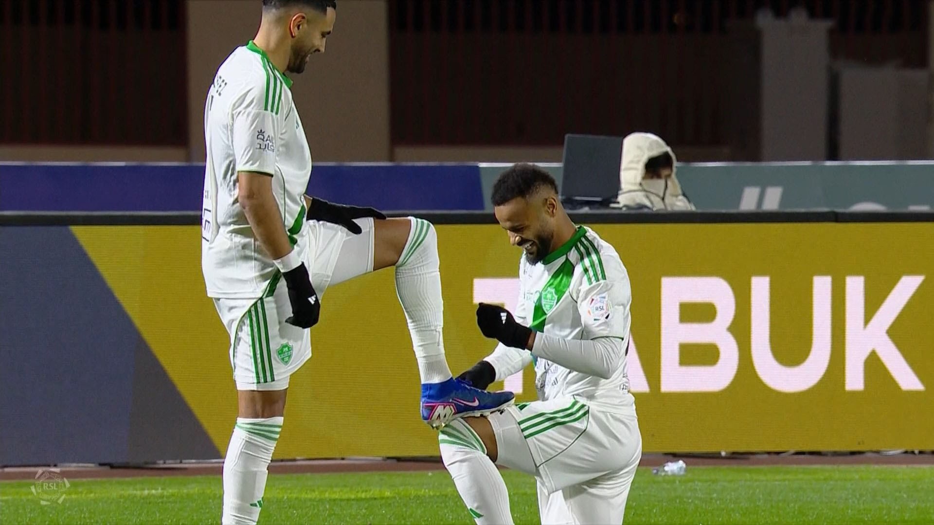 خلاصه بازی نئوم 0-3 الاهلی عربستان