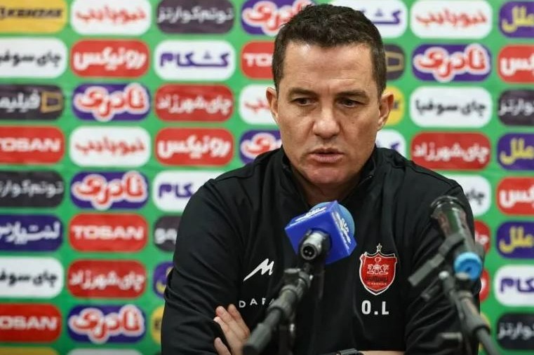 سرمربی پرسپولیس: در یارگیری بازیکنان فولاد خوب نبودیم
