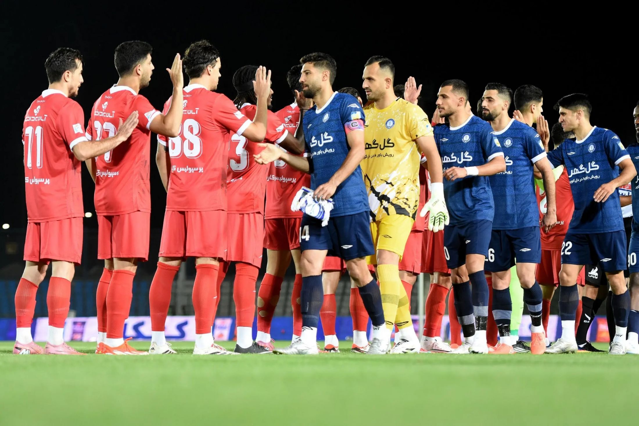 گل‌گهر-پرسپولیس بدون حضور تماشاگر