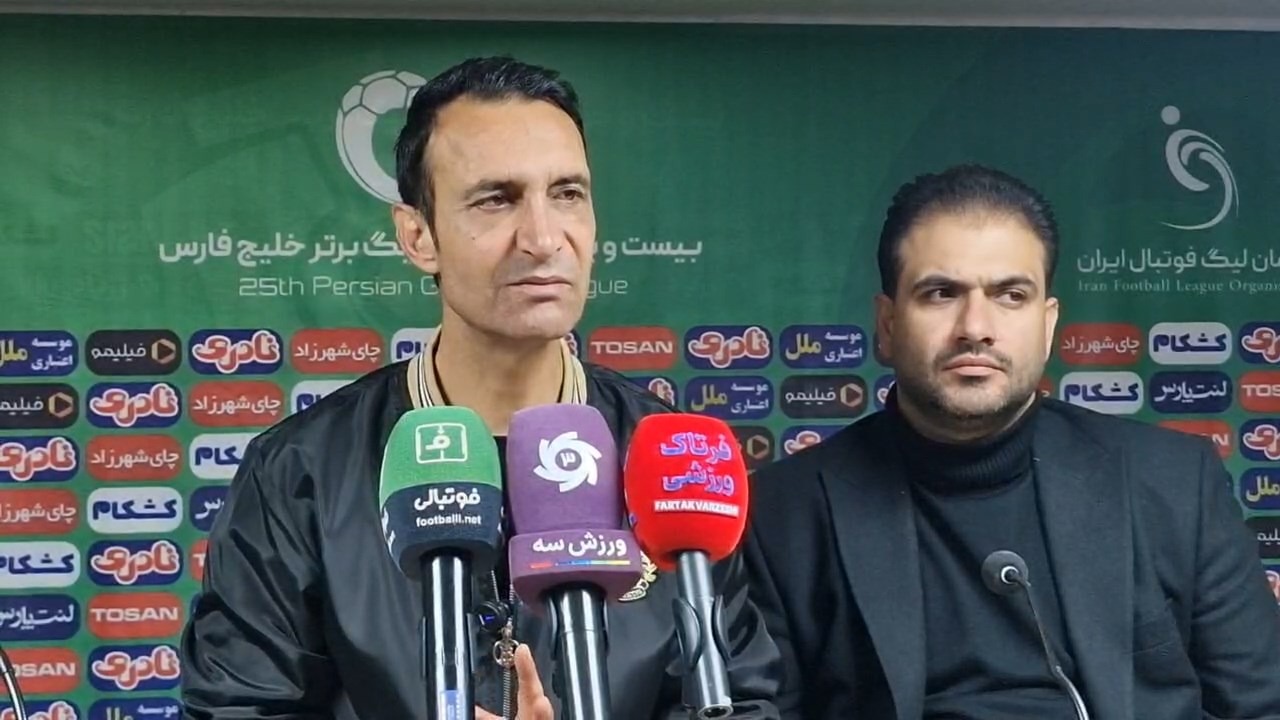 رضا عنایتی: از تلاش بازیکنان نساجی راضی نبودم