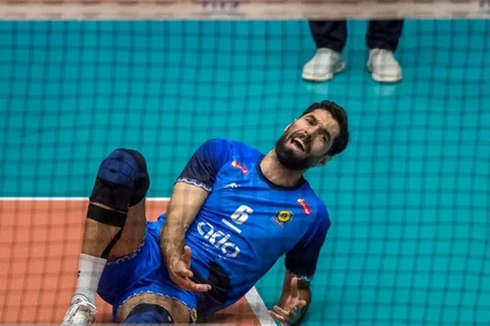 تقوی از محمد موسوی حمایت کرد/ رییس کمیته انضباطی والیبال استعفا داد!