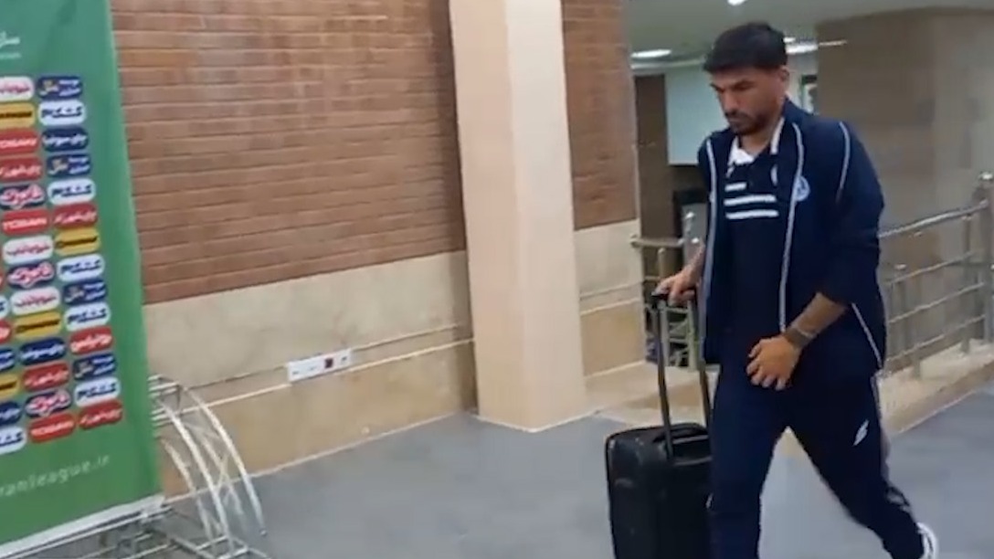 تعدادی از بازیکنان استقلال بعد از بازی با مس رفسنجان حاضر به گفت و گو با خبرنگاران نشدند