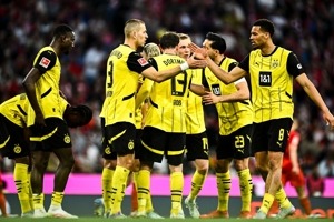 دورتموند 2-0 آگزبورگ؛ فاصله با بایرن مونیخ کمتر شد