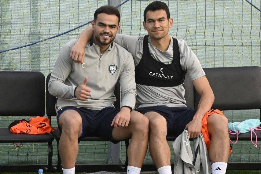 سوال روز/ آشورماتوف و اورونوف، در استقلال و پرسپولیس می‌مانند؟