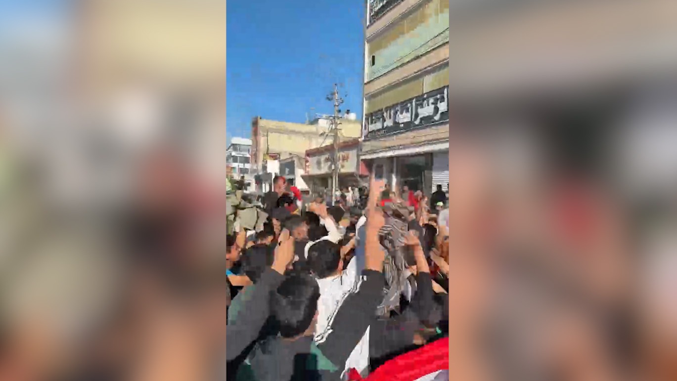 شادی مردم عراق از صعود تیم ملی به جام جهانی بعد از 40 سال