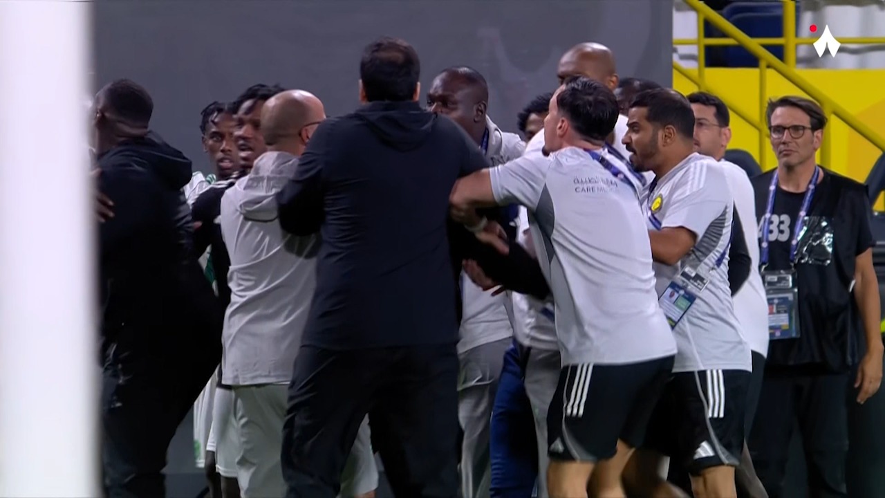 درگیری های شدید در پایان بازی النصر - الاهلی