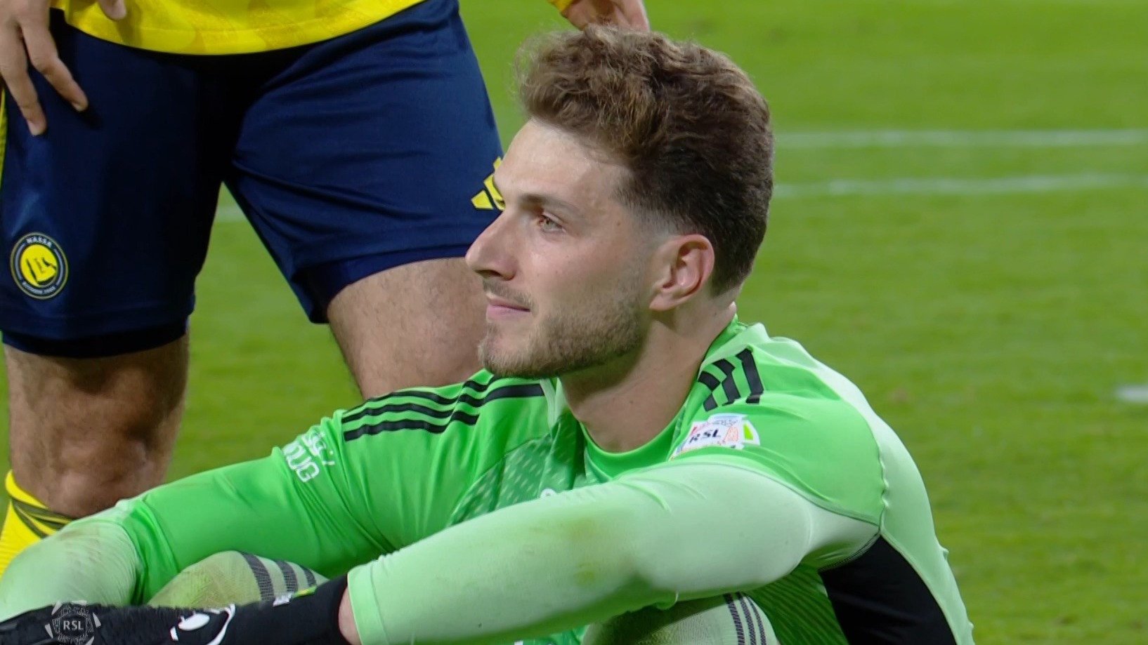 گل اول الهلال به النصر (گل به خودی بنتو دروازه بان النصر دقیقه 98)