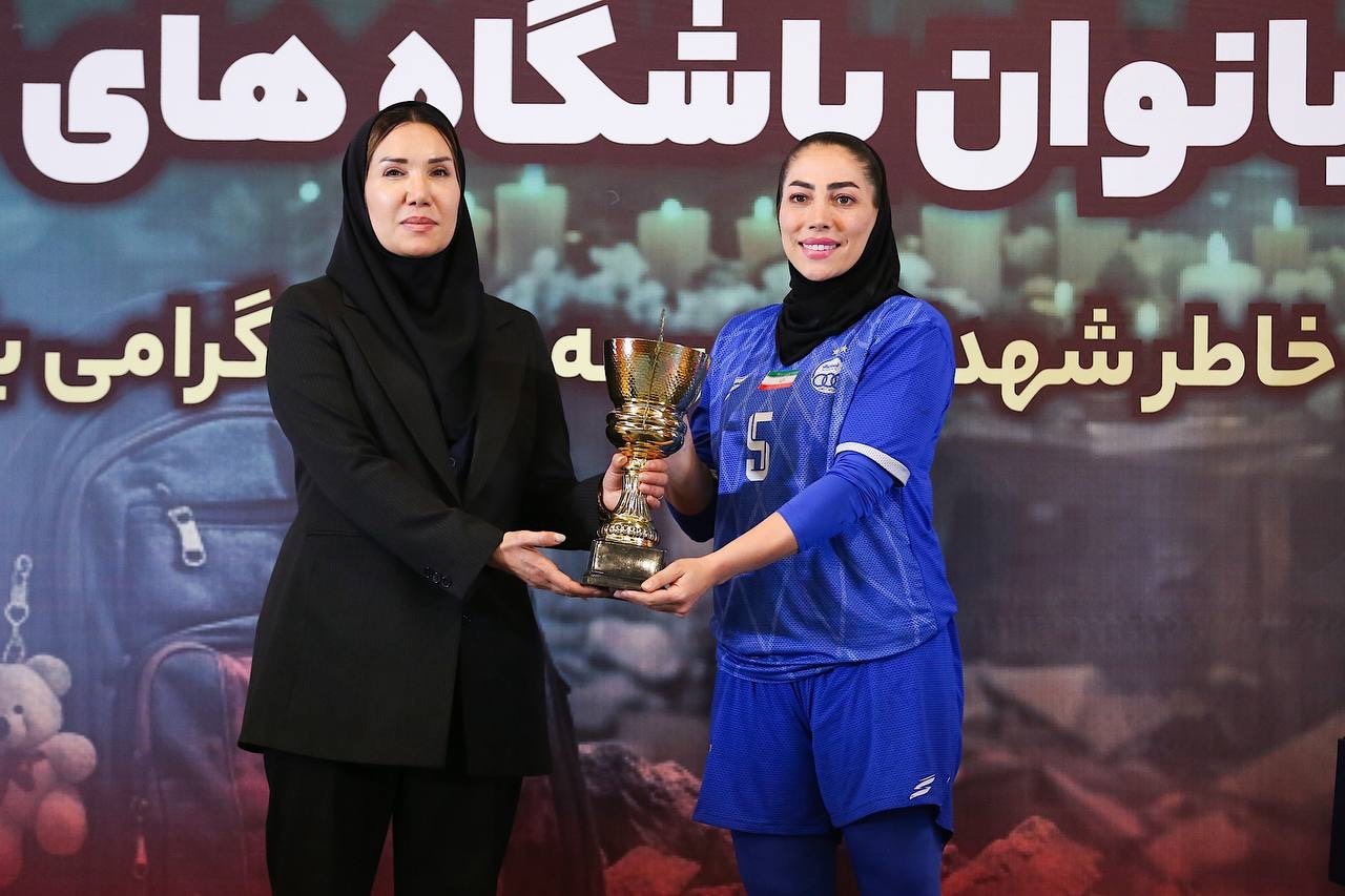 سهرابی: فوتبالی هستم و استقلال خانواده من است