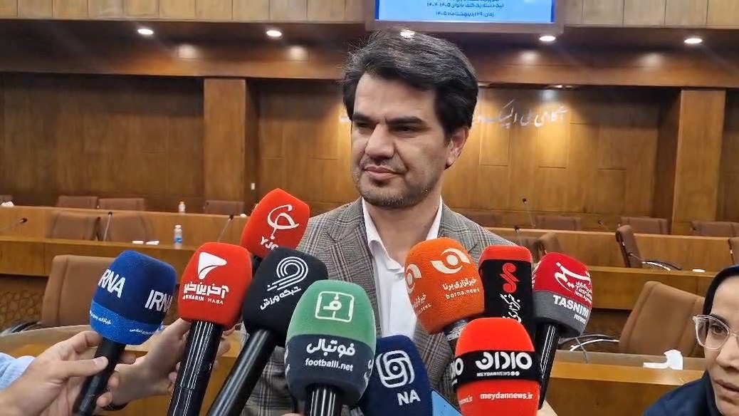 عزیزی: سفیر اسپانیا همراه با تیم بیبییان به مقام سوم لیگ برتر گلف رسید