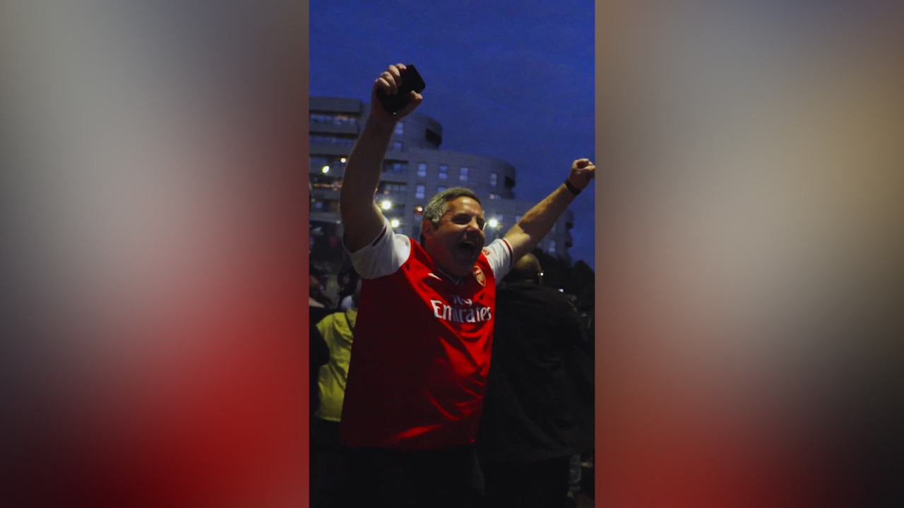 شادی خیابانی هواداران آرسنال بعد از تثبیت قهرمانی