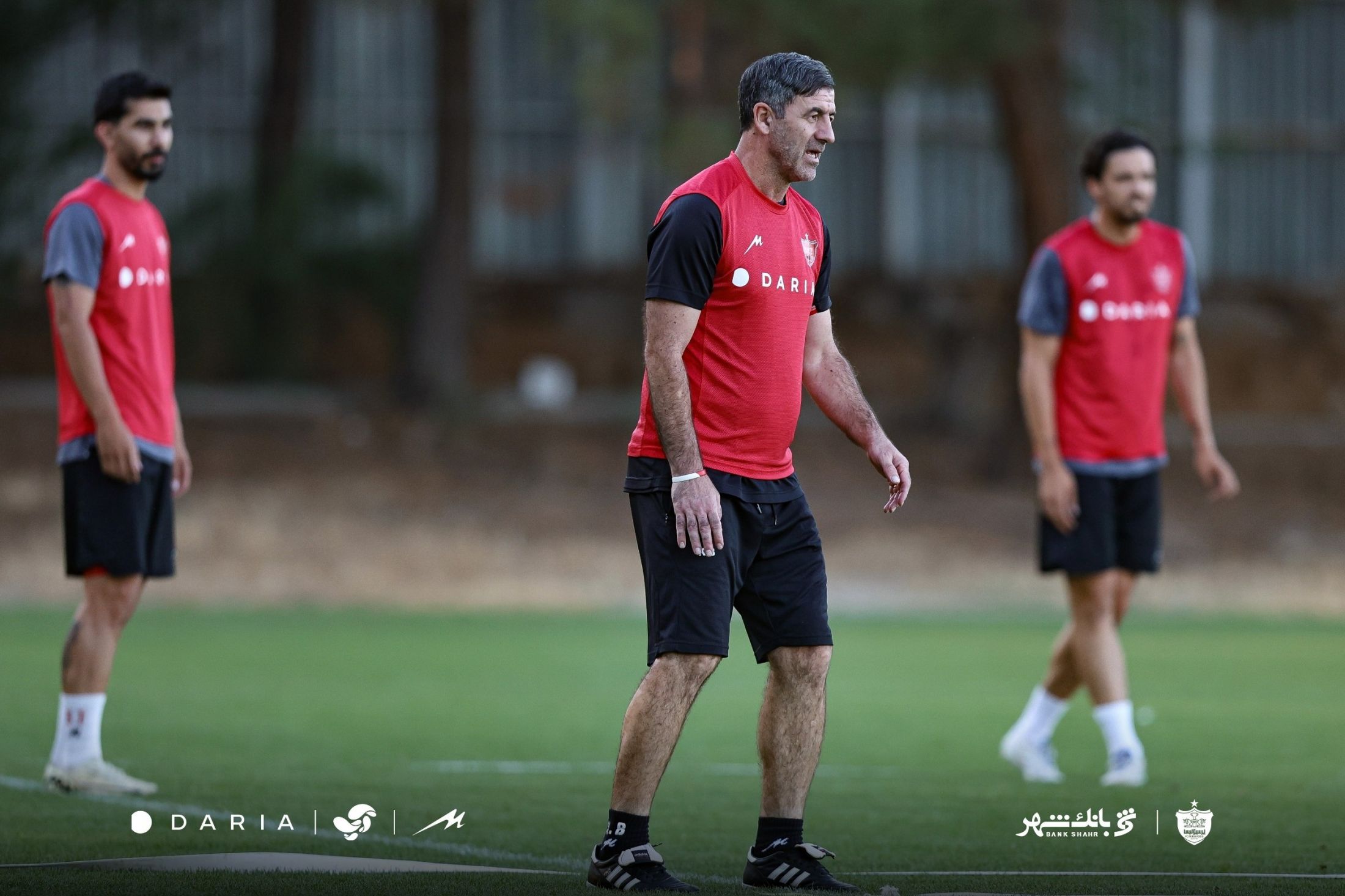 گزارش تصویری/ آقاکریم در تمرین پرسپولیس پا به توپ شد!