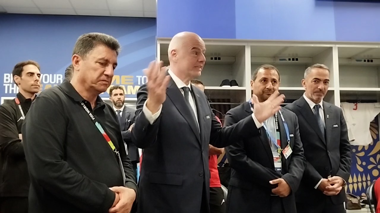 تمجید رییس فیفا از عملکرد تیم ملی و گلایه قلعه ‌نویی از رفتار میزبان