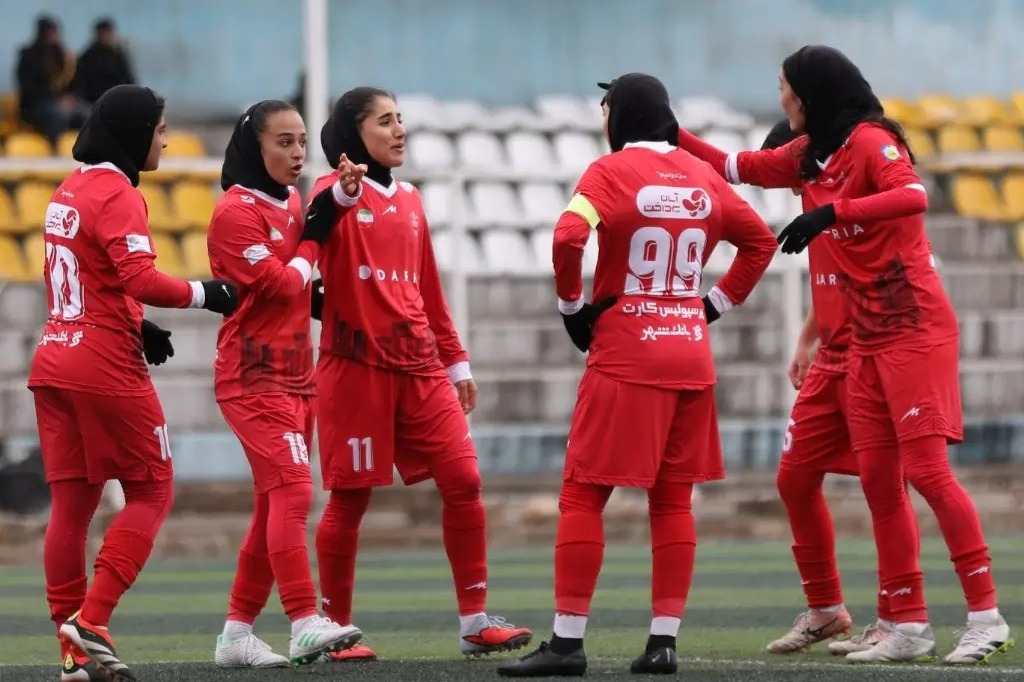 بلاتکلیفی روی نیمکت زنان پرسپولیس؛ اول باید سرمربی مردان مشخص شود