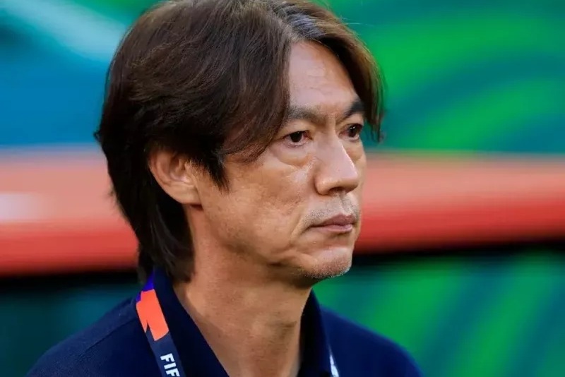 سرمربی ناکام کره‌جنوبی: من و خانواده‌ام را تهدید به قتل کردند؛ مجبور شدیم فرار کنیم!