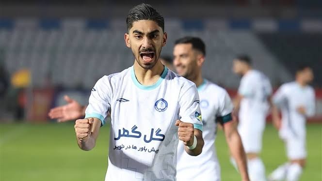 گل های پوریا شهرآبادی خرید جدید پرسپولیس از گل گهر