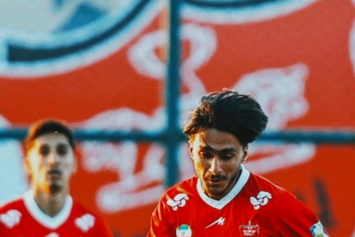 سرمربی پرسپولیس به صادقی بها می‌دهد؟