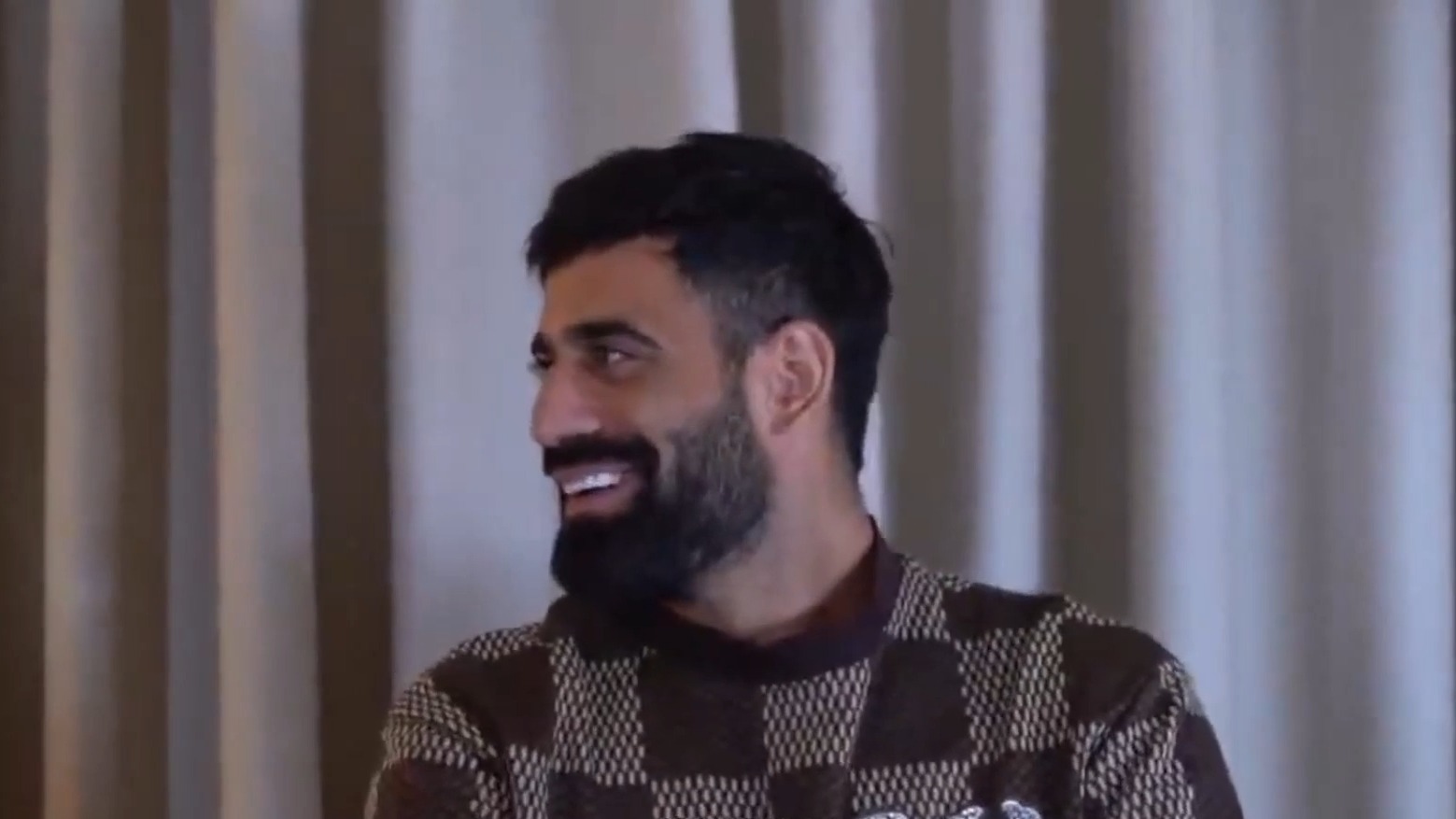 کنعانی زادگان: فوتبالیستها با قرص می خوابند اما من برای خواب، فیلم می بینم