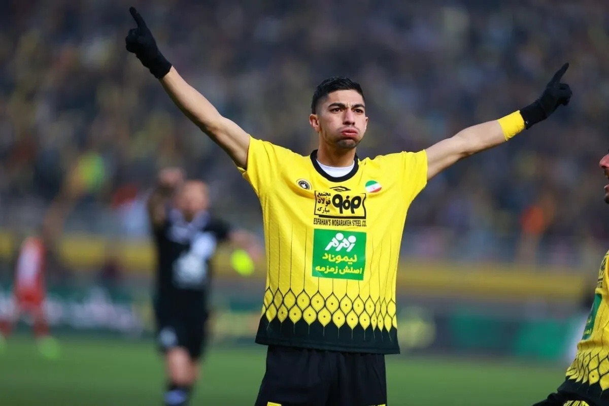 مورد جالب لیموچی و پرسپولیس؛ امسال هم قرمز نشد!