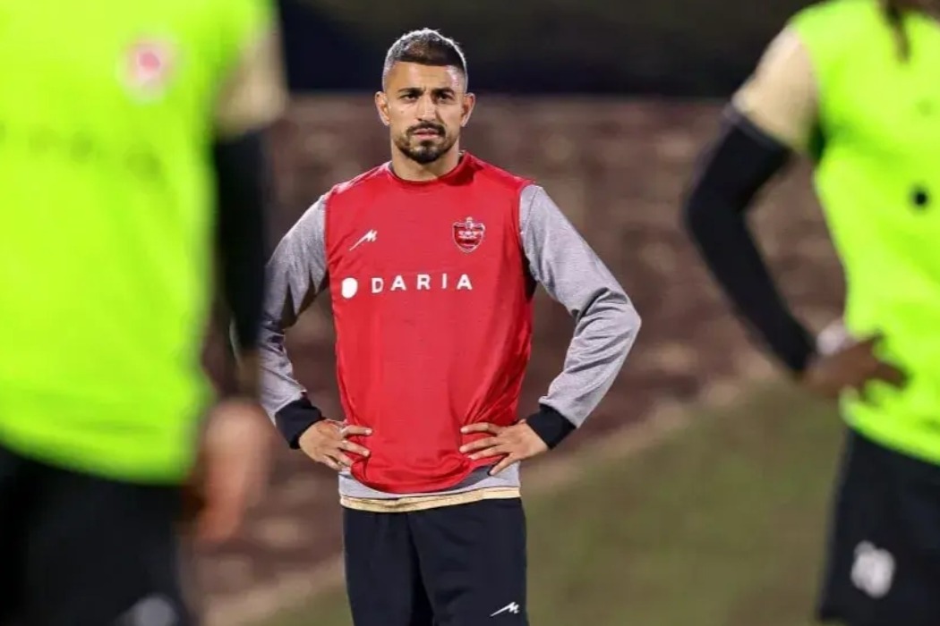 ۲ هدف برای آینده؛ چرا کاظمیان از پرسپولیس جدا شد؟