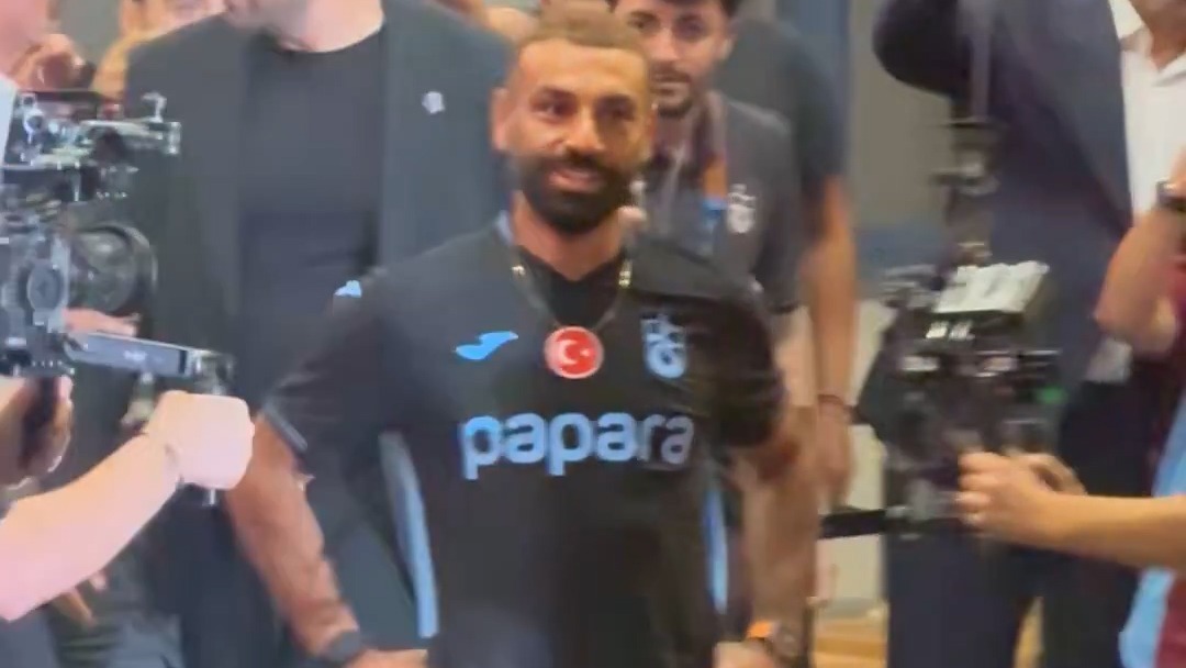 جو پرشور هواداران ترابزون اسپور برای محمد صلاح