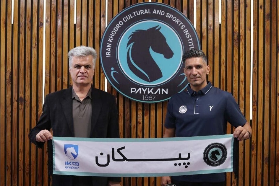 اکبر صادقی مربی پیکان شد