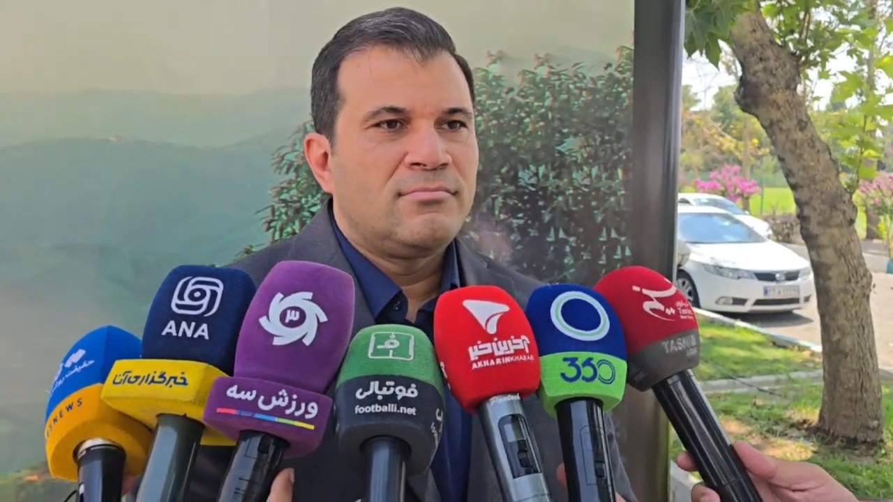 گفت و گو با علی دهقانی، مسئول مسابقات بین‌المللی فدراسیون فوتبال درباره میزبانی تیم های ایرانی در آسیا