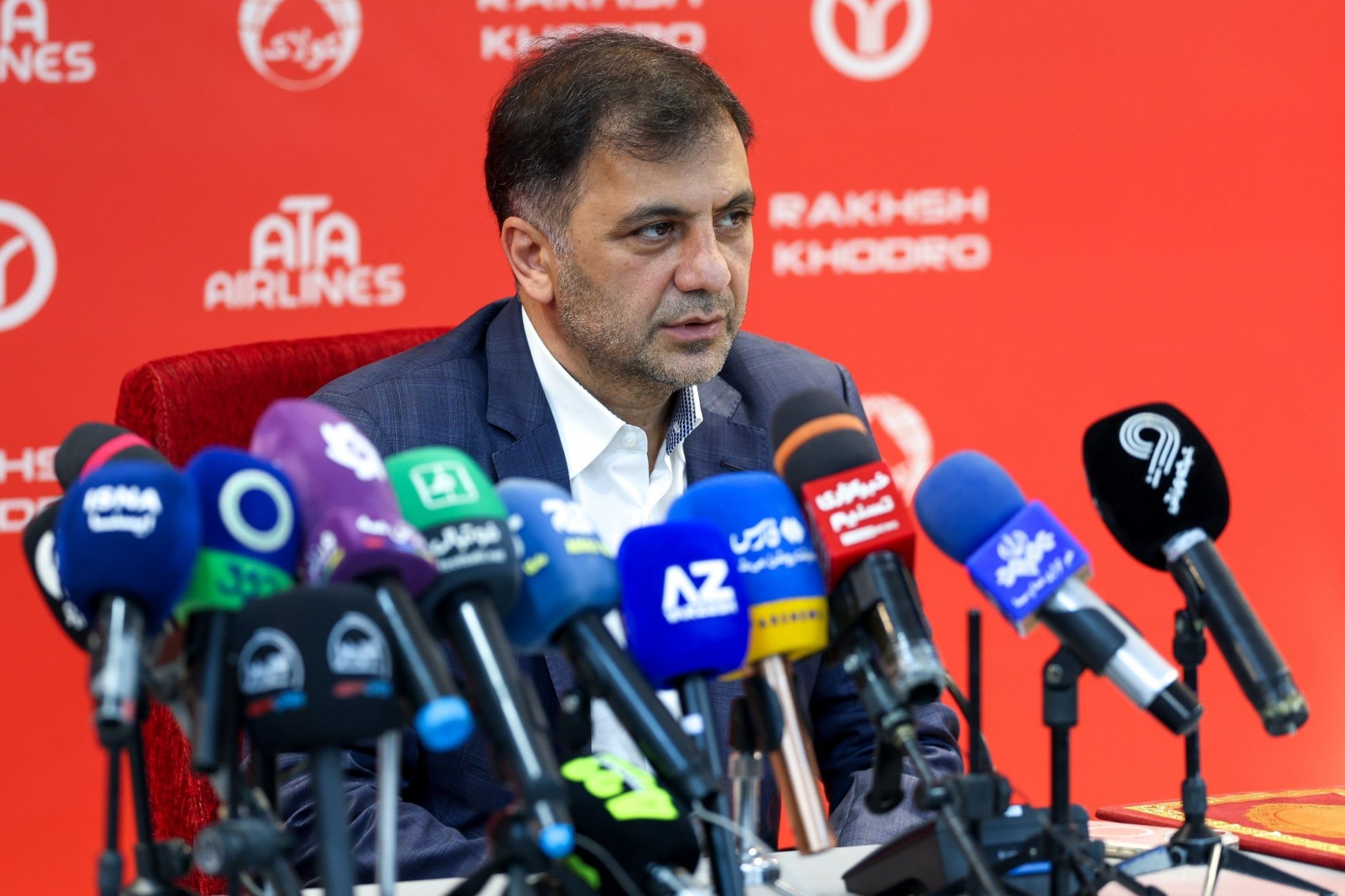 کریمی: قرارداد نکونام یک ساله است/ بیرانوند فعلا سرباز نیست