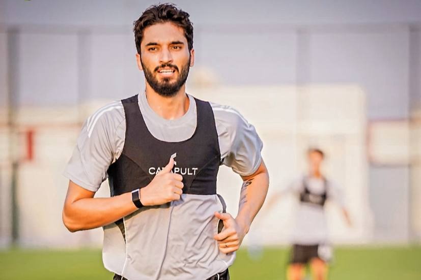 سکوت هافبک ملی‌پوش وسط رقابت پرسپولیس و تراکتور!