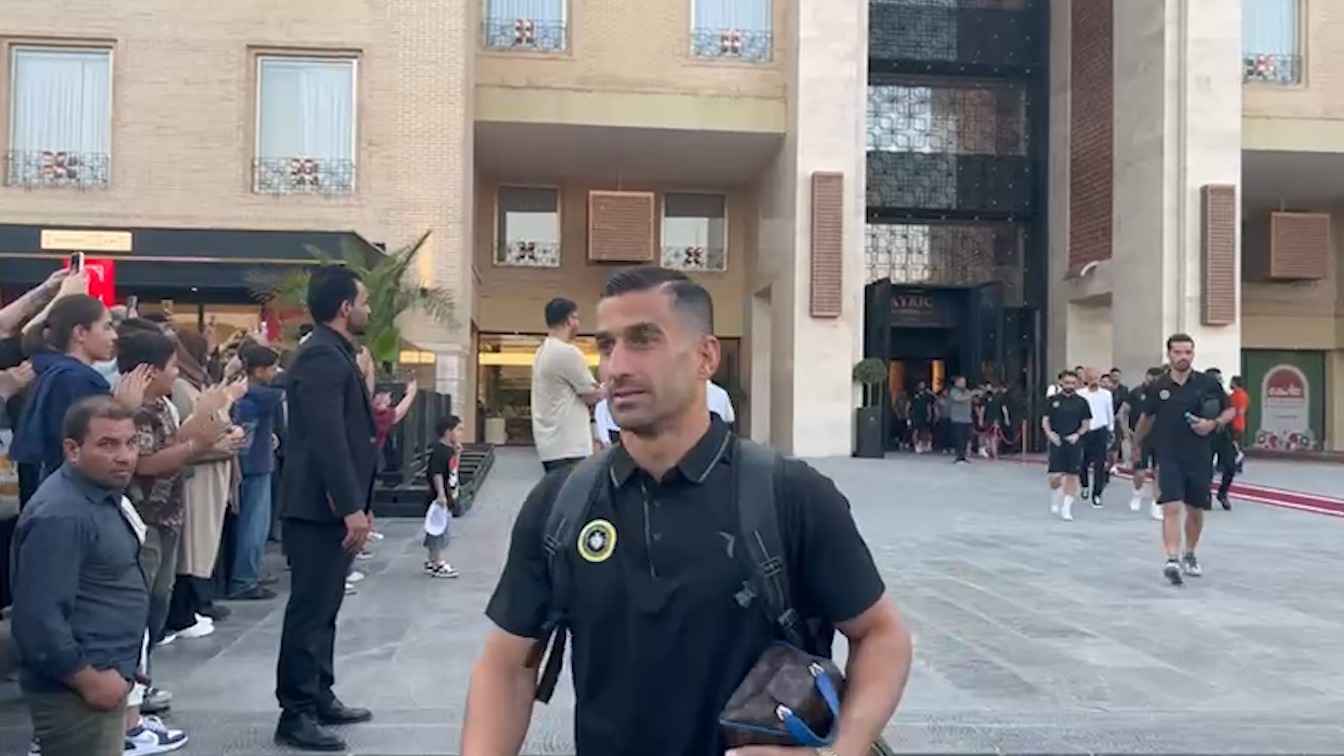 خروج تیم سپاهان از هتل محل اقامت و حرکت به سمت ورزشگاه نقش جهان