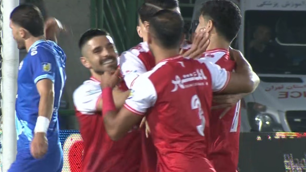 گل اول پرسپولیس به استقلال خوزستان (سوپرگل محمد خدابنده لو)
